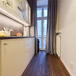 Shortstaypoland Noakowskiego Apartment