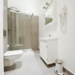 Shortstaypoland Noakowskiego * Warsaw