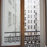 Shortstaypoland Noakowskiego Apartment Warsaw