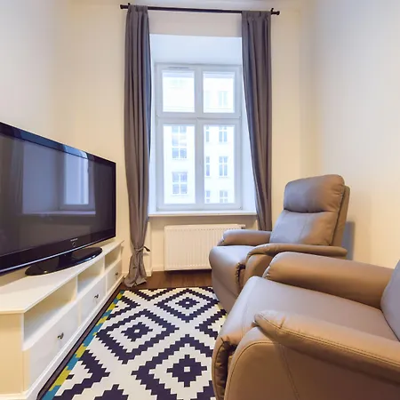 Shortstaypoland Noakowskiego