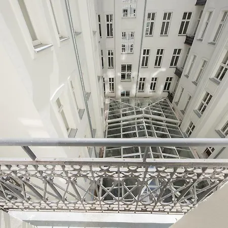 Shortstaypoland Noakowskiego Appartement