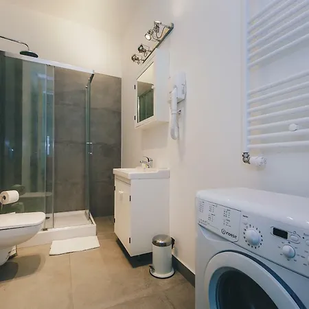 Shortstaypoland Noakowskiego Апартаменты