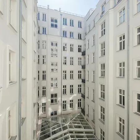 Shortstaypoland Noakowskiego *