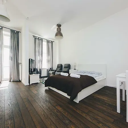 Shortstaypoland Noakowskiego Apartamento