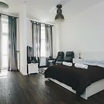 شقة Shortstaypoland Noakowskiego وارسو