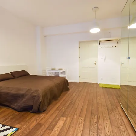 Shortstaypoland Noakowskiego