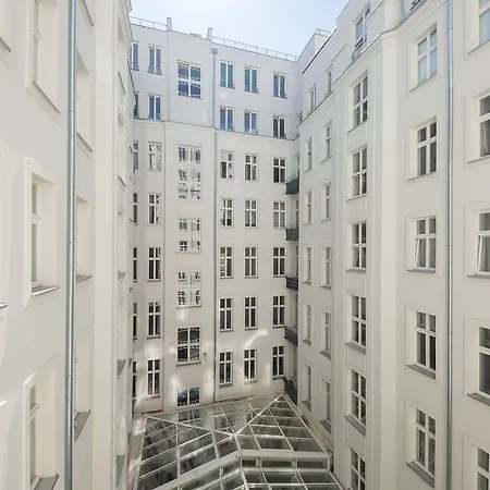 Διαμέρισμα Shortstaypoland Noakowskiego *